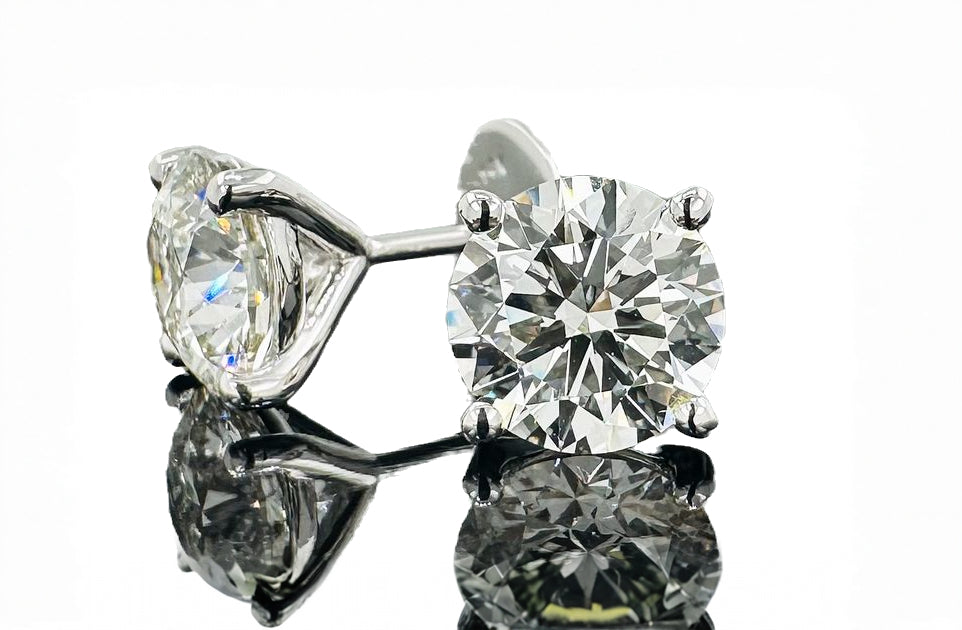 14kt Lab Grown Diamond Stud Earrings image 0